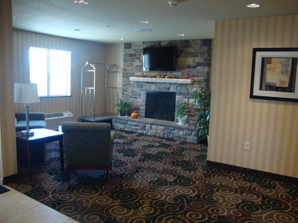 Cobblestone Inn & Suites - Carrington Eksteriør billede