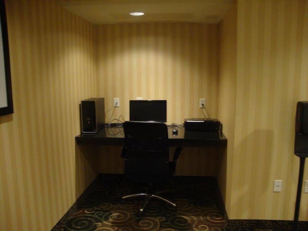 Cobblestone Inn & Suites - Carrington Eksteriør billede