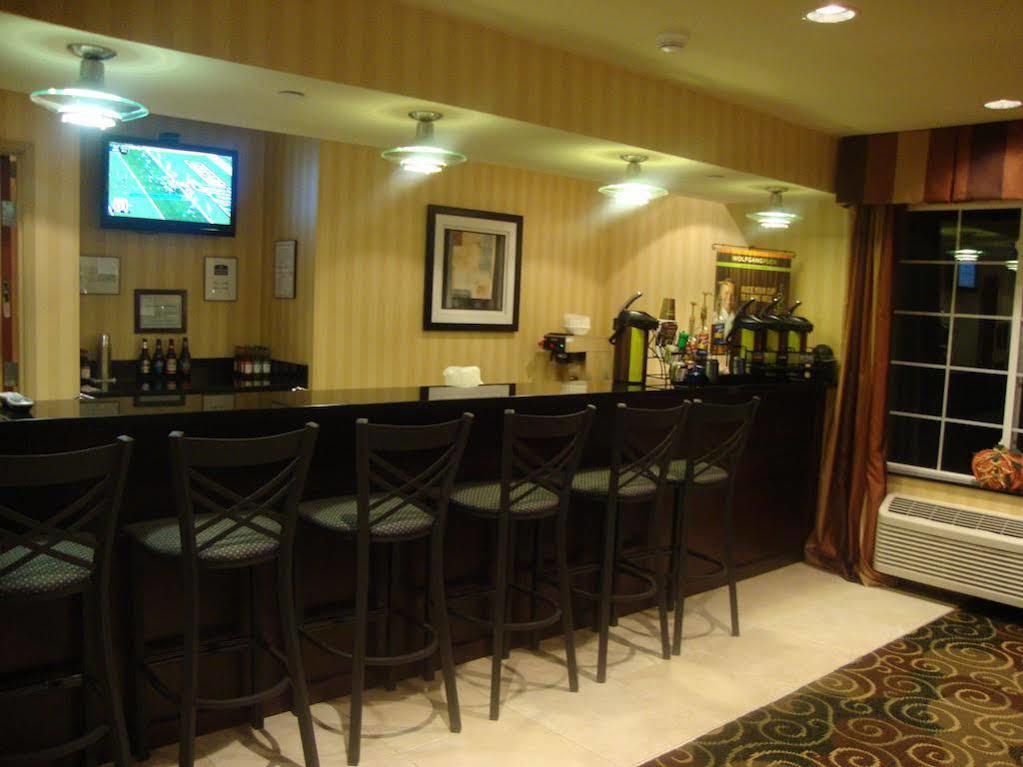 Cobblestone Inn & Suites - Carrington Eksteriør billede